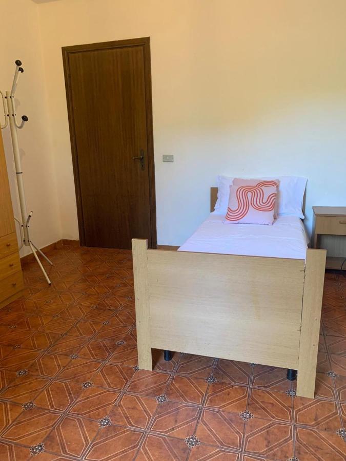 Pensión Castel Di Leva House *